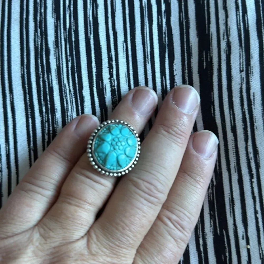 Carved Turquoise  ring
